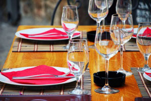 Imagen de Los vinos en la mesa, el orden de las copas