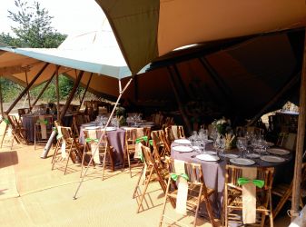 Imagen: Montaje boda sobre tipis