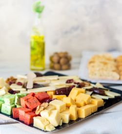 Imagen: Mesa temática de quesos gourmet