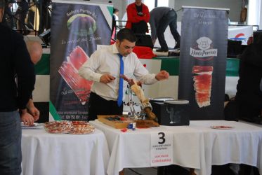 Imagen: Cortadores de jamon en concurso