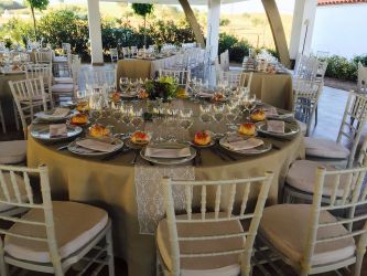 Imagen: Mesa boda beige