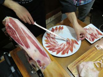 Imagen: Momento de corte de jamón