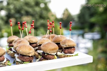 Imagen: Mini burger cátalo catering