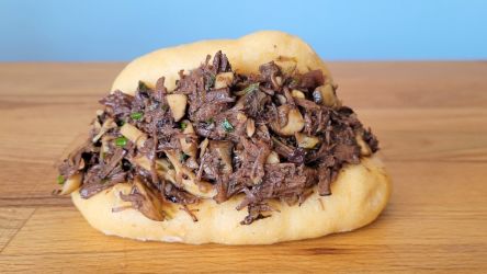 Imagen: Pan bao relleno de rabo de toro