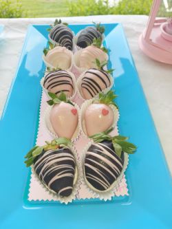 Imagen: Catering fresas con chocolate decoradas