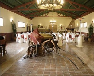 Imagen: Salón rústico en finca en Salamanca