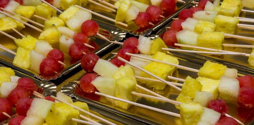 Imagen: Brochetas de frutas