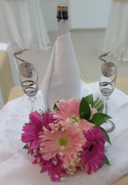 Imagen: Brindis de boda