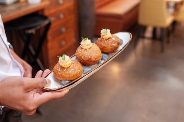 Imagen: Bollo gomero relleno de almogrote