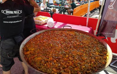 Imagen: Paella valenciana para comida popular