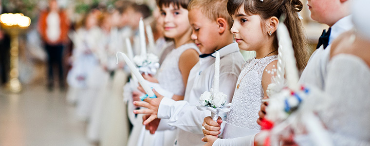 Ceremonia y celebración de una primera comunión