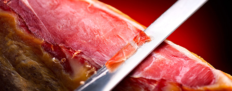 Corte de jamón a cuchillo